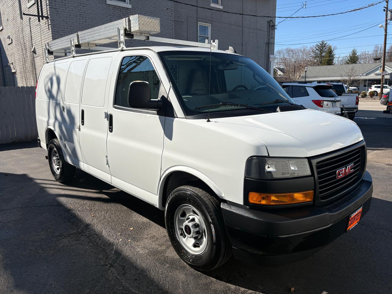 GMC Savana Cargo Van RWD 2500 135" 2023