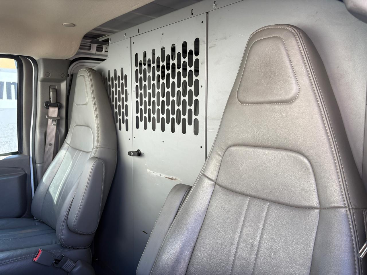 GMC Savana Cargo Van RWD 2500 135" 2023