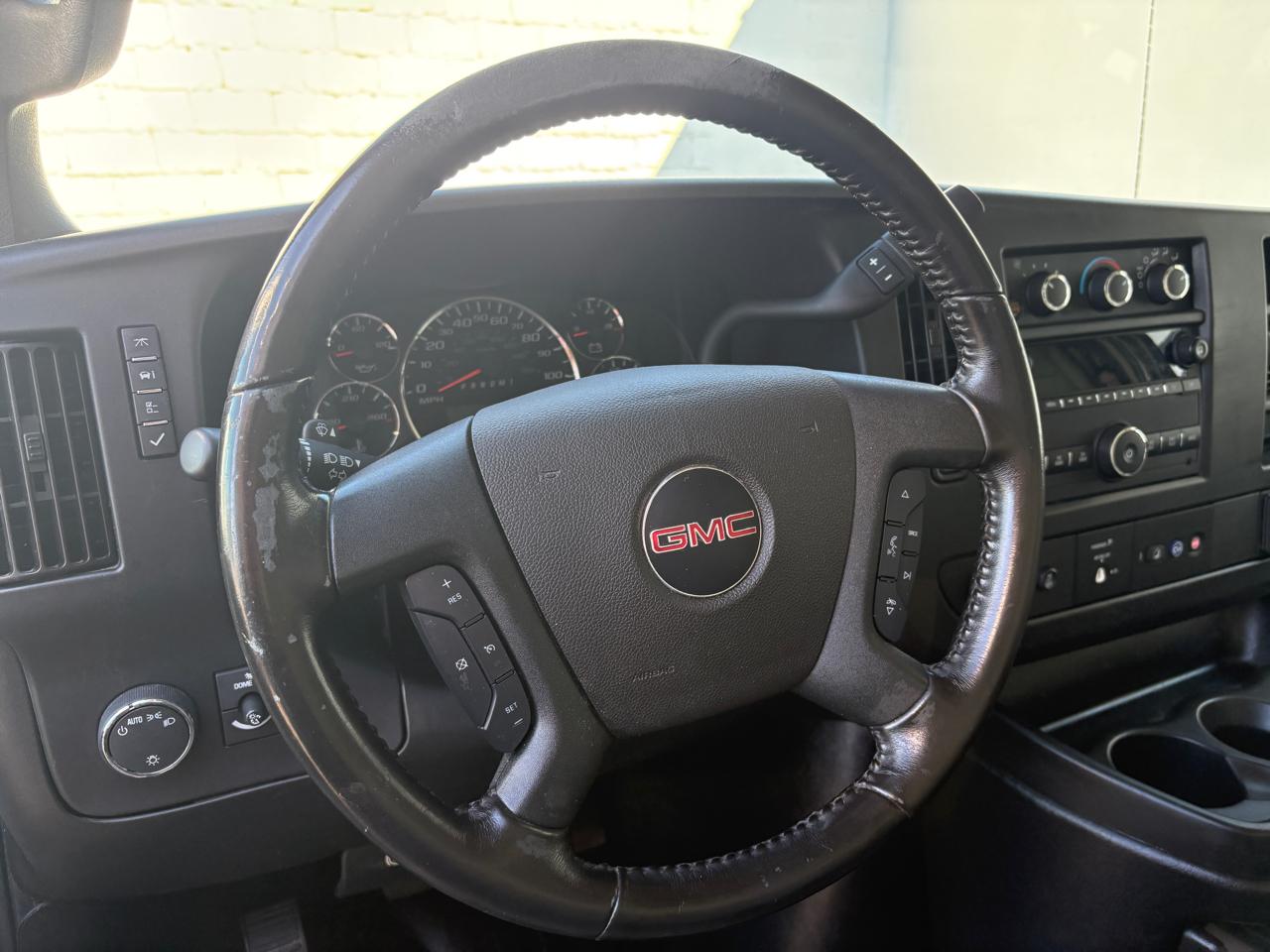 GMC Savana Cargo Van RWD 2500 135" 2023