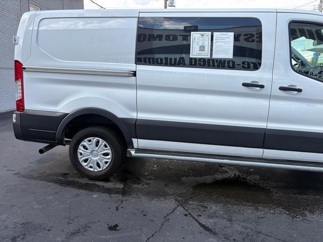 Ford Transit Cargo Van T-250 130" Low Rf 9070 GVWR RWD 2024