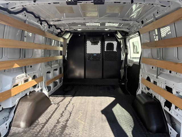 Ford Transit Cargo Van T-250 130" Low Rf 9070 GVWR RWD 2024