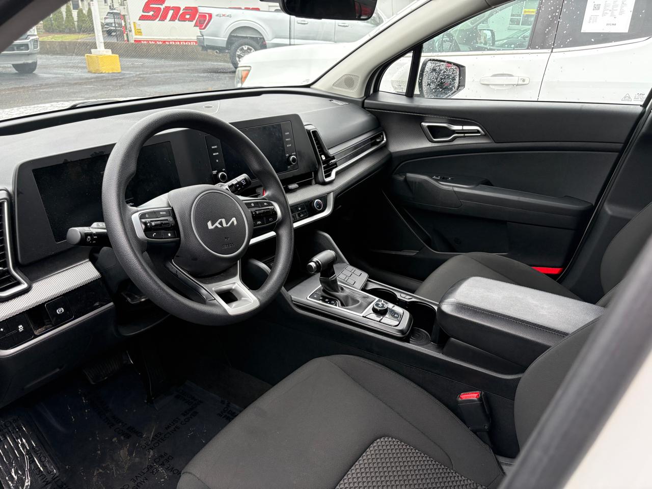 Kia Sportage LX FWD 2025