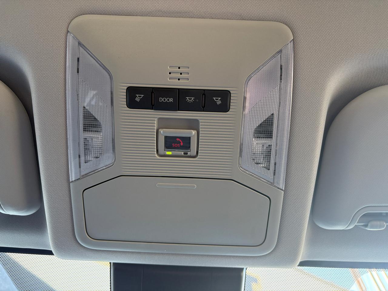 Toyota RAV4 Hybrid LE AWD (Natl) 2024