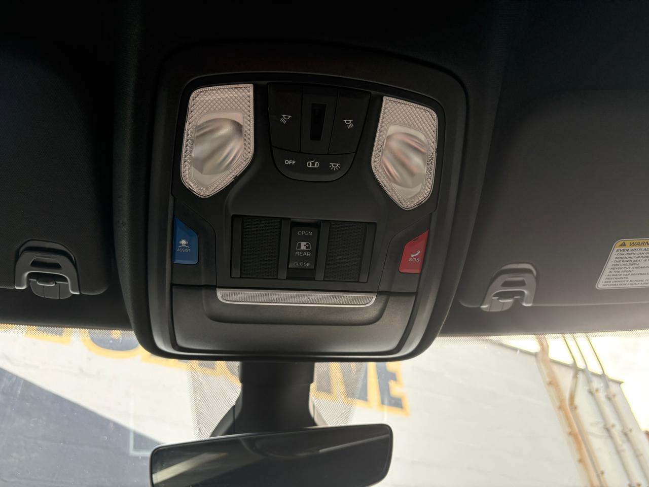 RAM 1500 Big Horn 4x4 Crew Cab 5'7" Box 2023