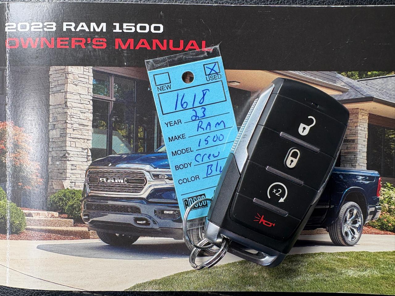 RAM 1500 Big Horn 4x4 Crew Cab 5'7" Box 2023