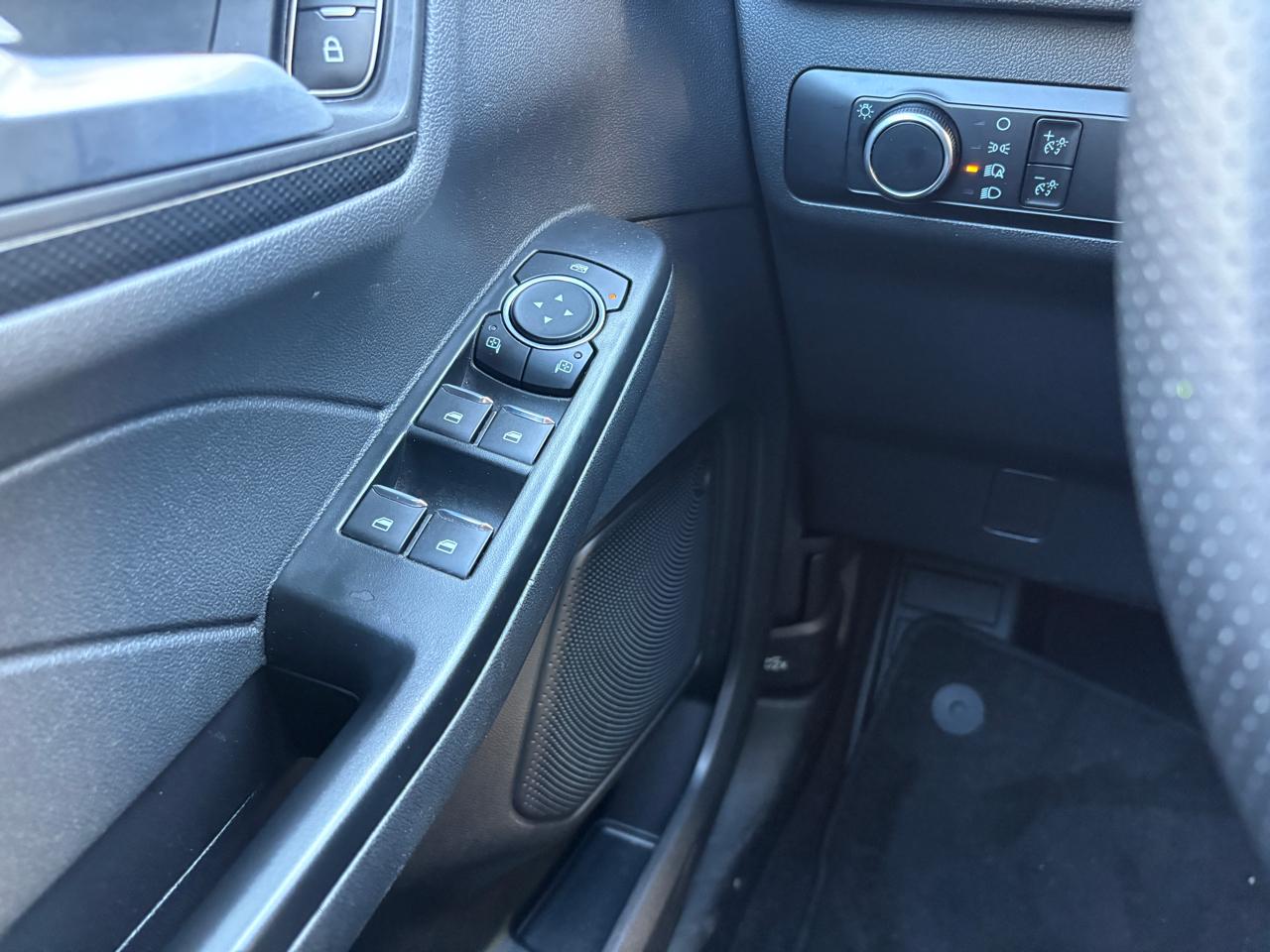 Ford Escape ST-Line FWD 2025