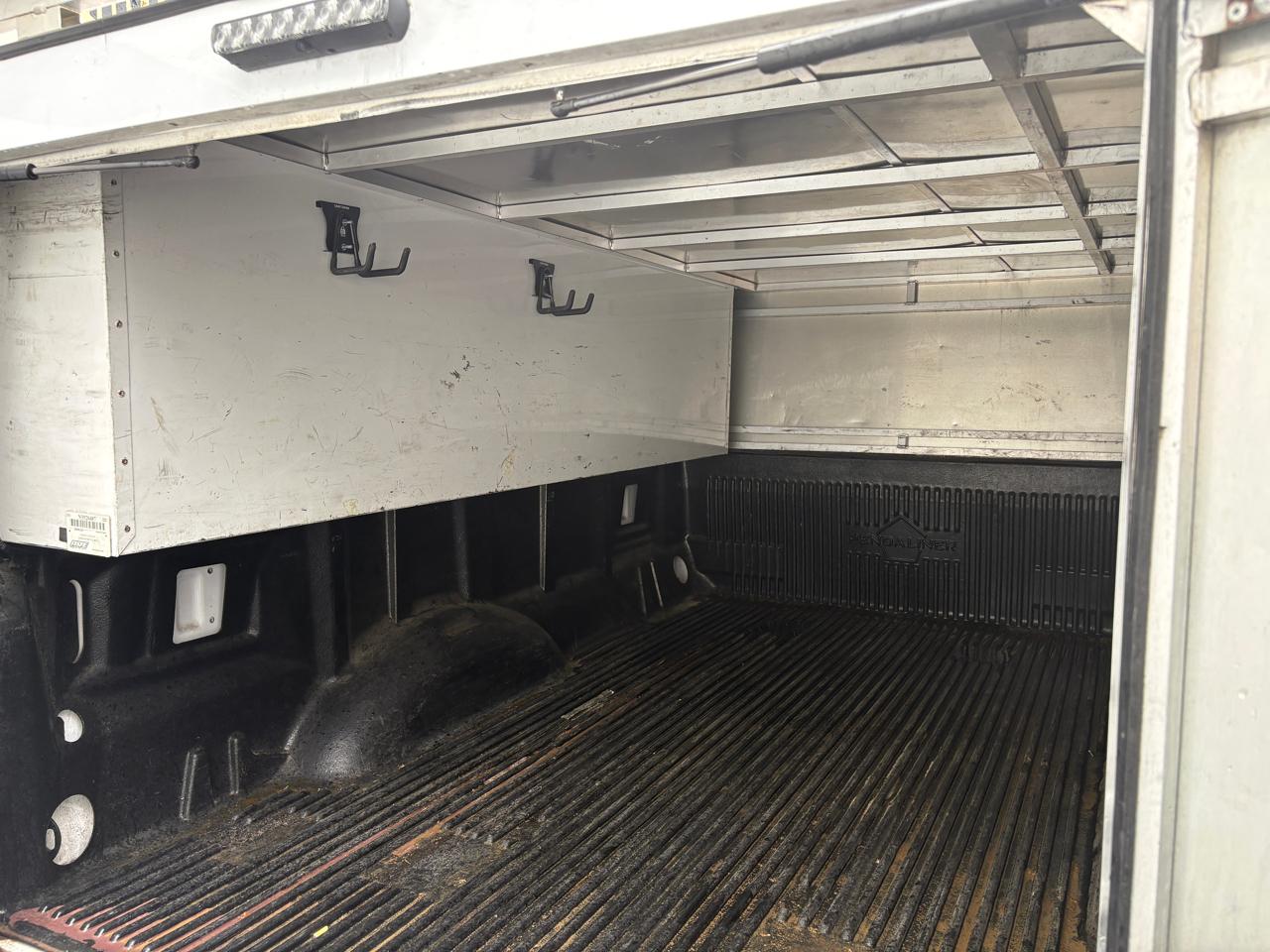 Ford F-150 XLT 2WD Reg Cab 8' Box 2018