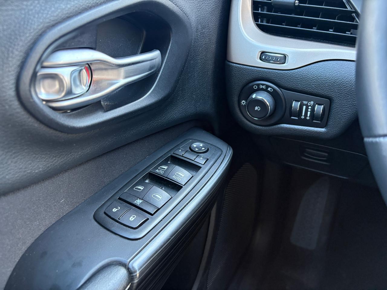 Jeep Cherokee FWD 4dr Latitude 2014