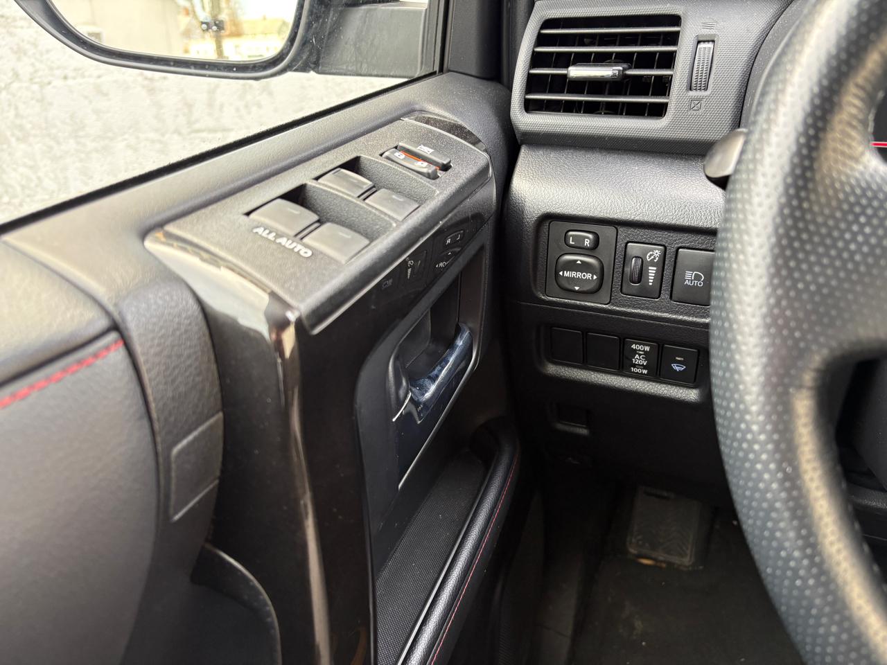 Toyota 4Runner TRD Off Road 4WD (Natl) 2024