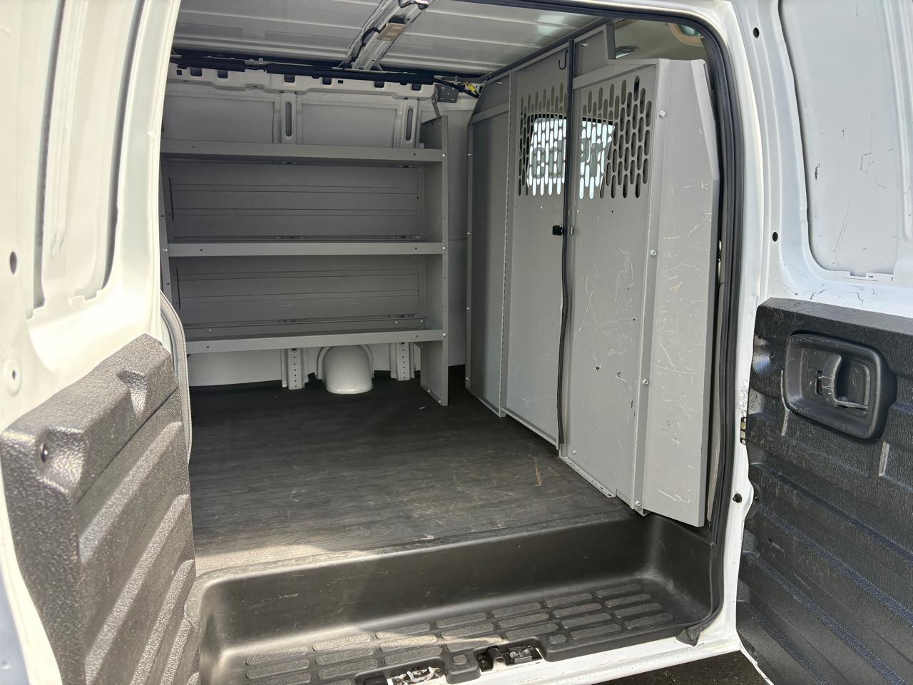 GMC Savana Cargo Van RWD 2500 135" 2023