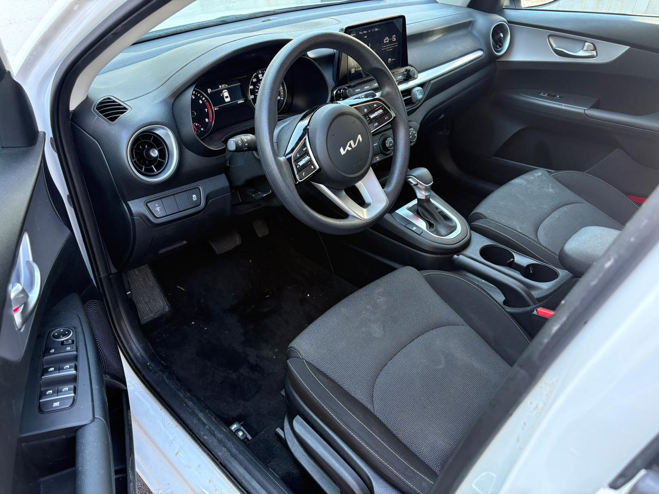 Kia Forte LXS IVT 2024