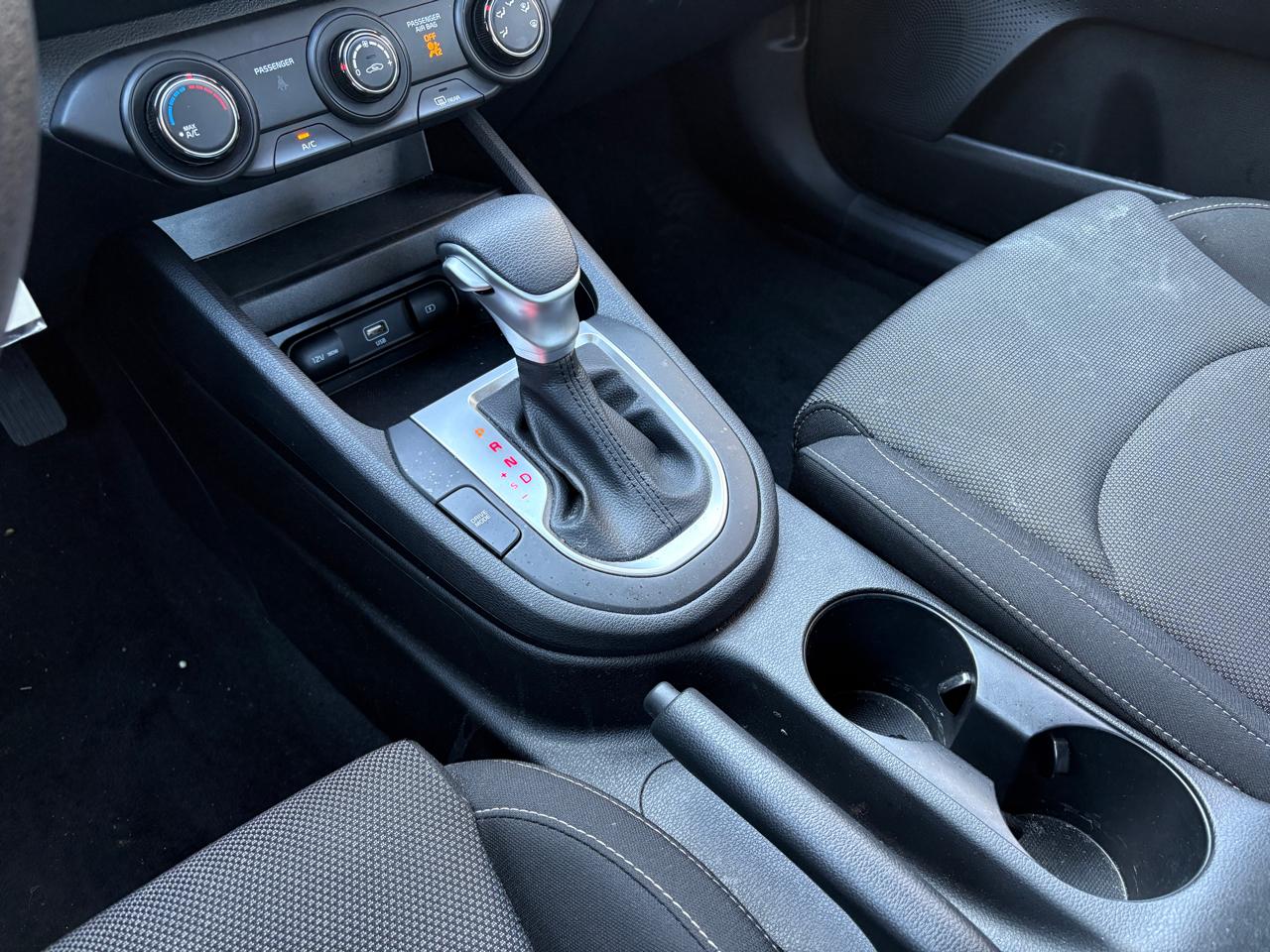 Kia Forte LXS IVT 2024