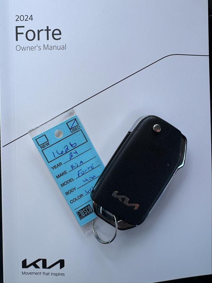 Kia Forte LXS IVT 2024