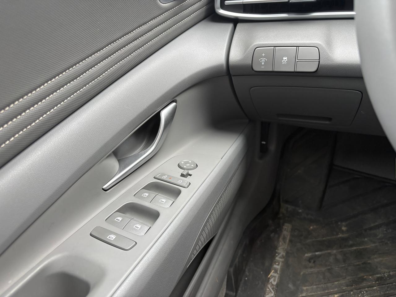 Hyundai Elantra SEL Sport IVT 2025