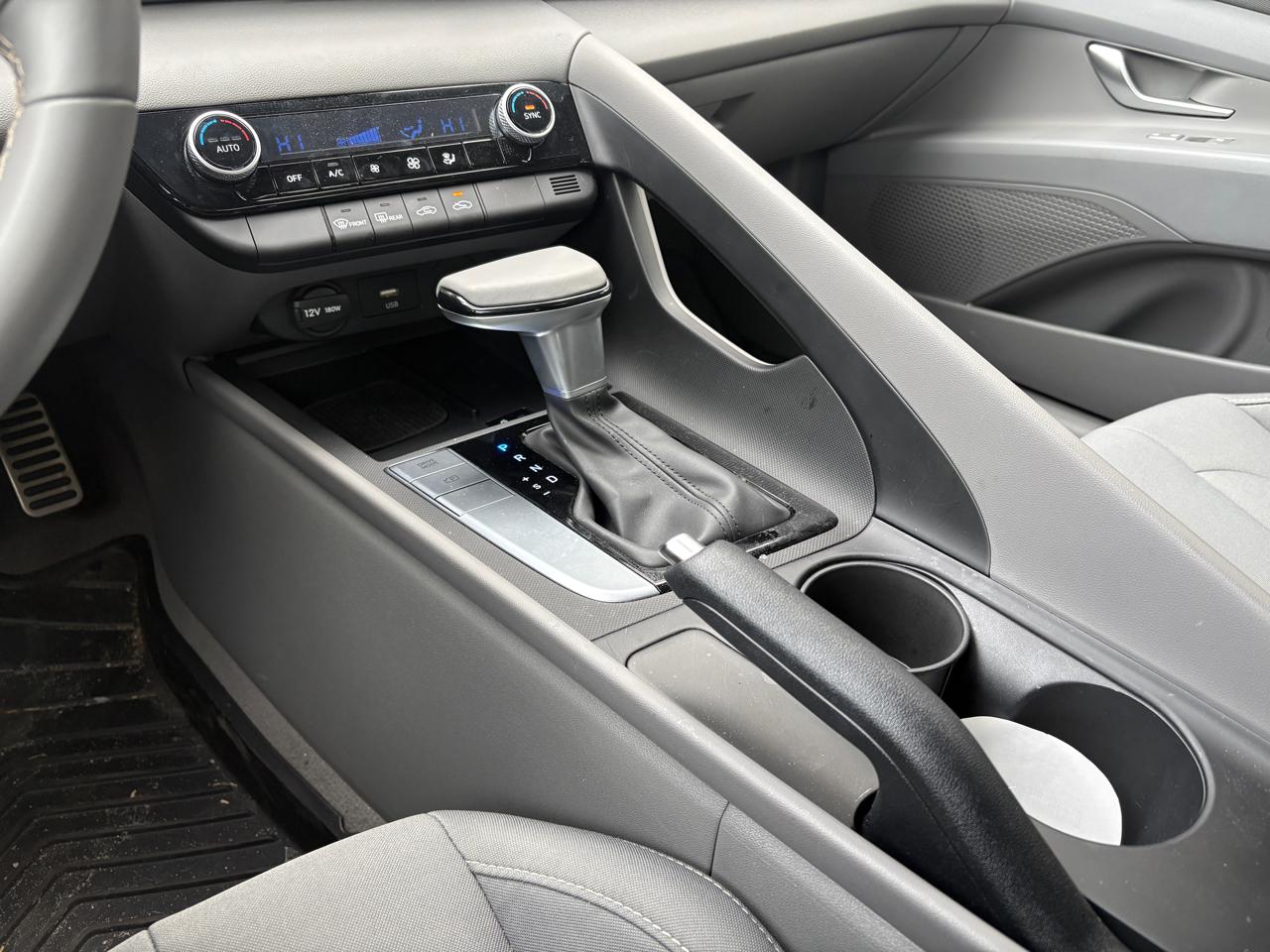 Hyundai Elantra SEL Sport IVT 2025