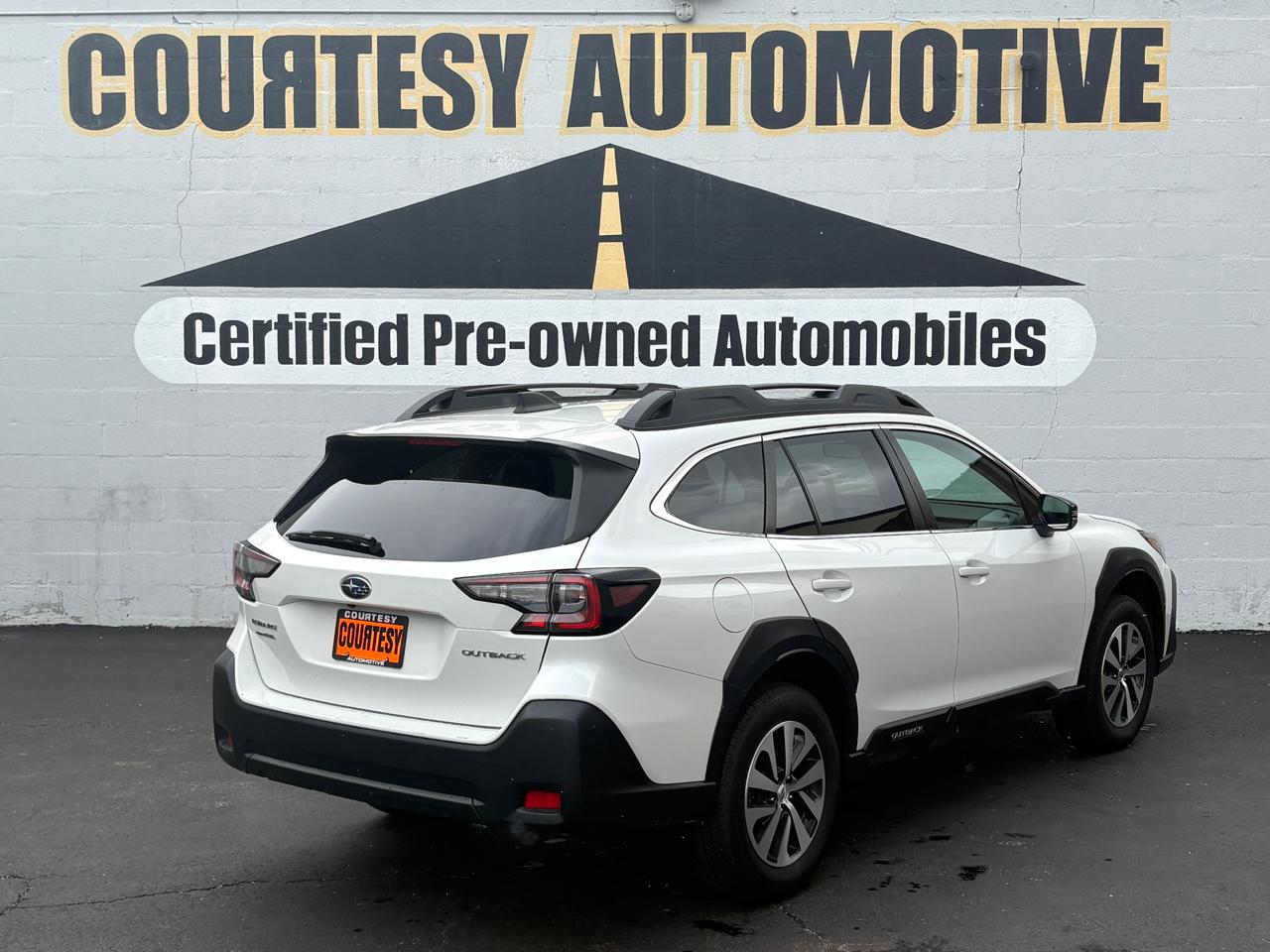 Subaru Outback Premium CVT 2023