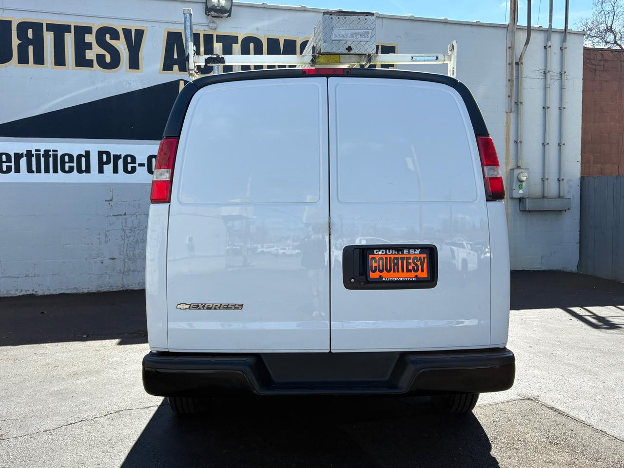 Chevrolet Express Cargo Van RWD 2500 135" 2019