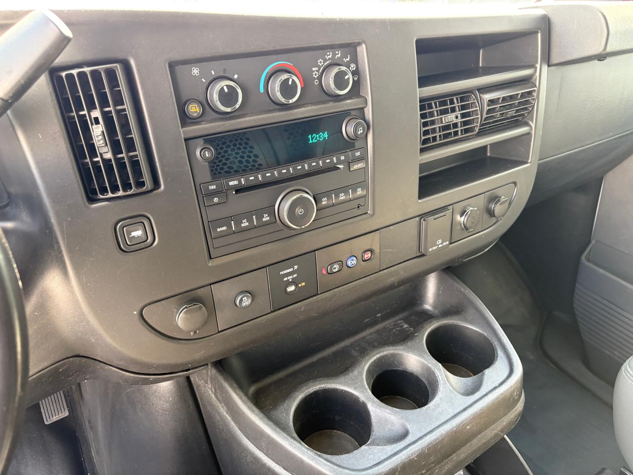 Chevrolet Express Cargo Van RWD 2500 135" 2019