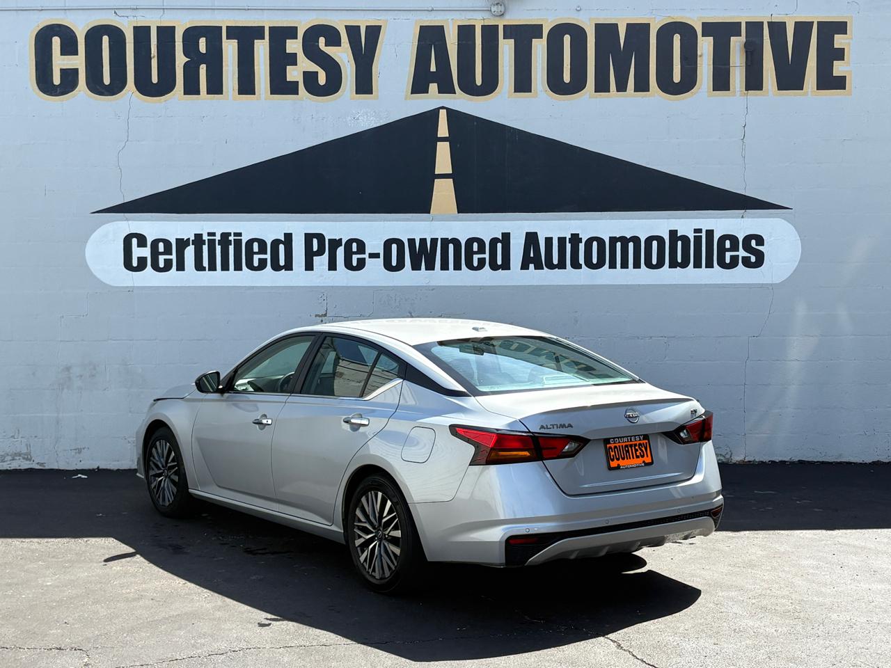 Nissan Altima 2.5 SV Sedan 2024