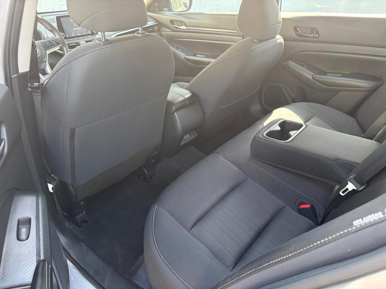 Nissan Altima 2.5 SV Sedan 2024