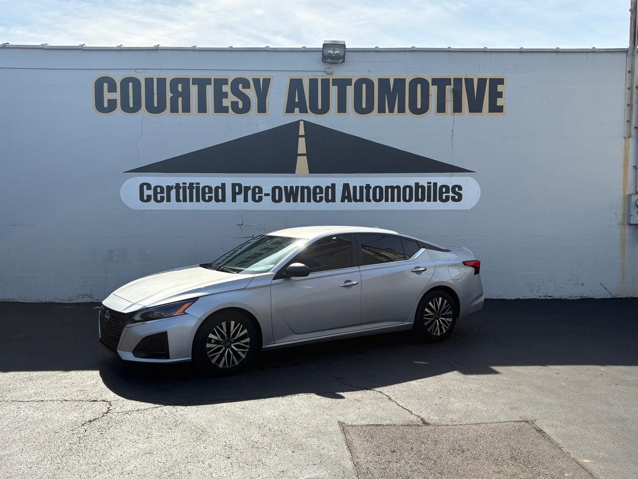 Nissan Altima 2.5 SV Sedan 2024