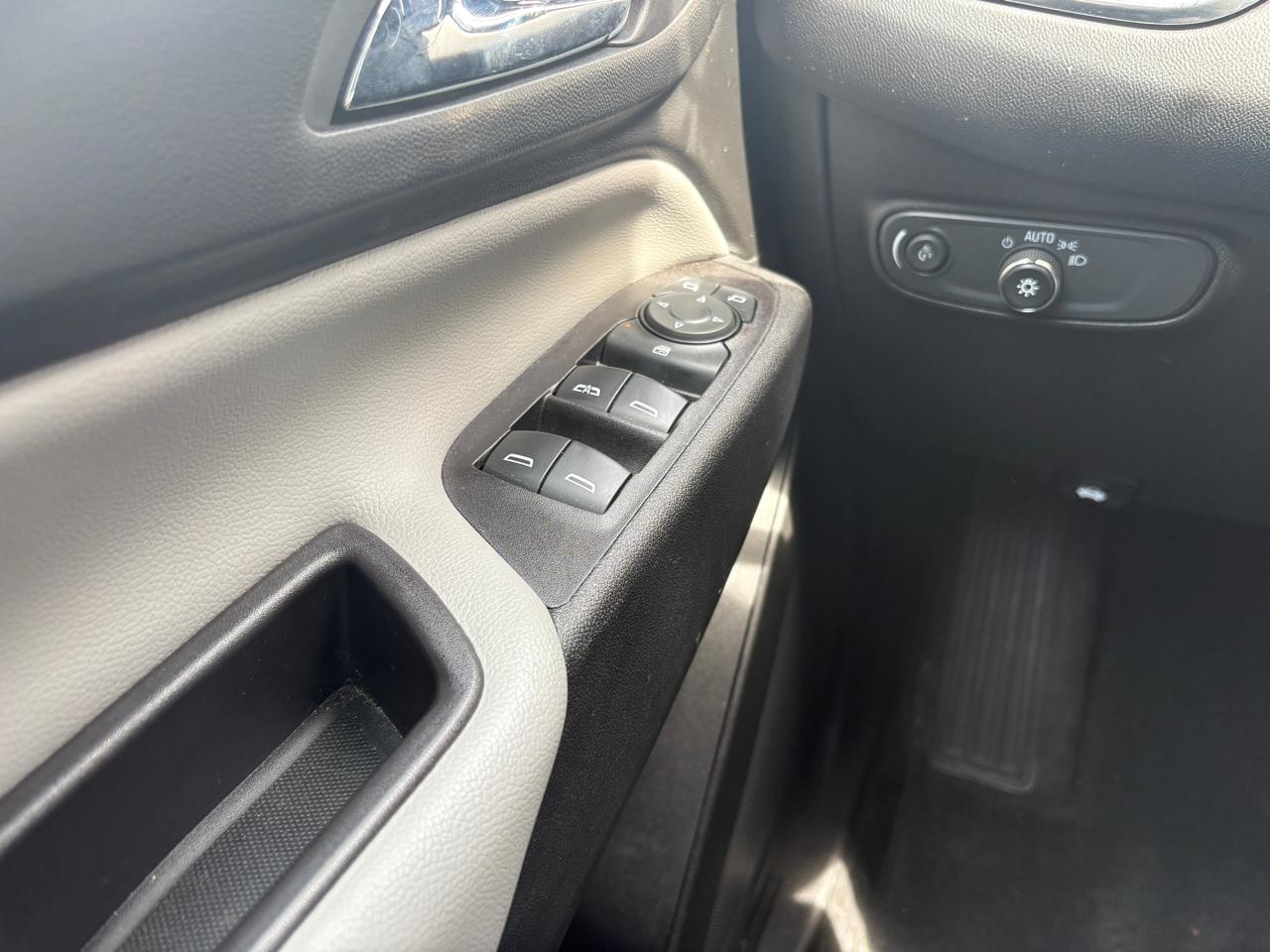 Chevrolet Equinox FWD 4dr LT w/1LT 2022