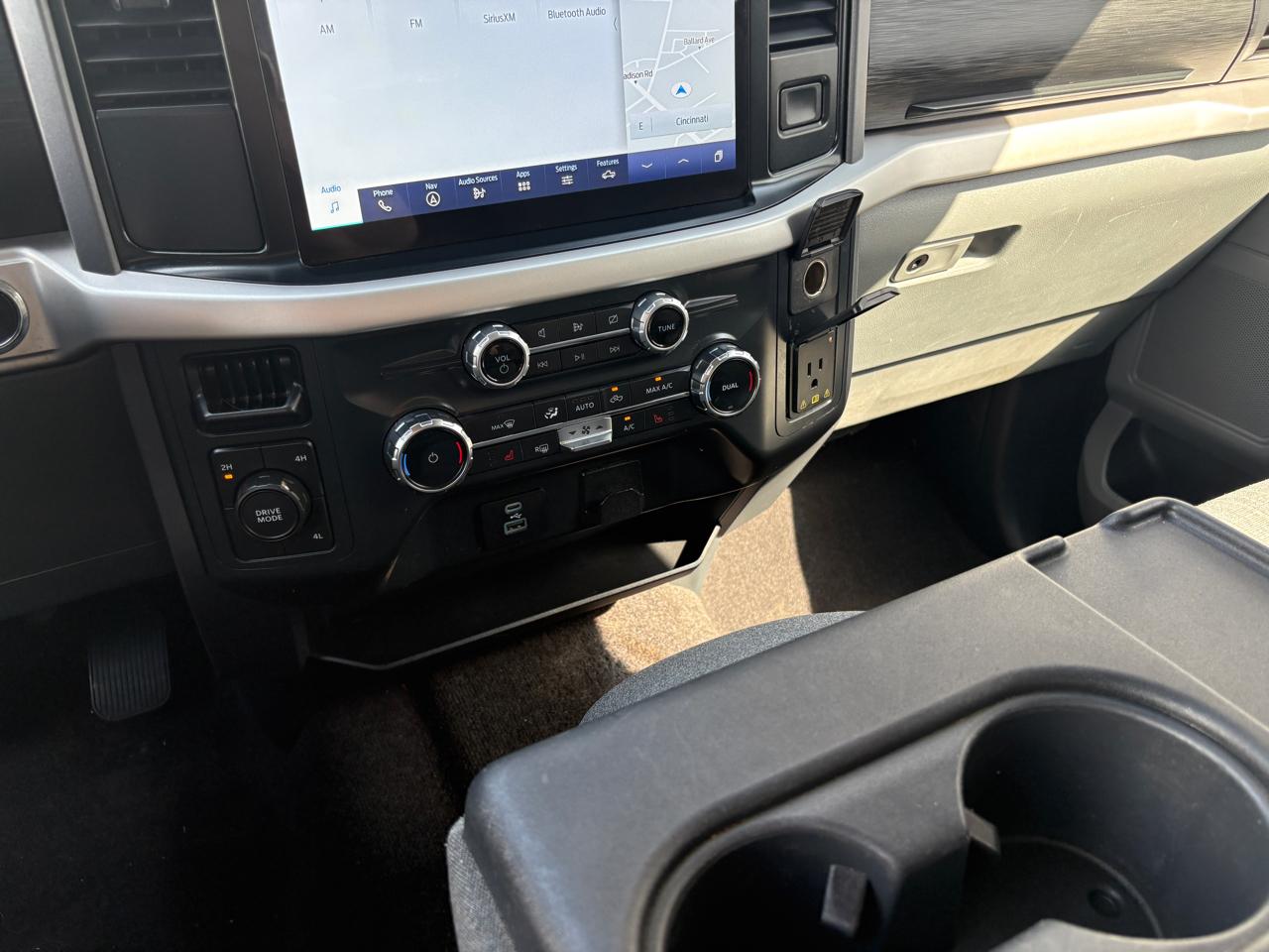 Ford F-150 XLT 4WD SuperCrew 5.5' Box 2022