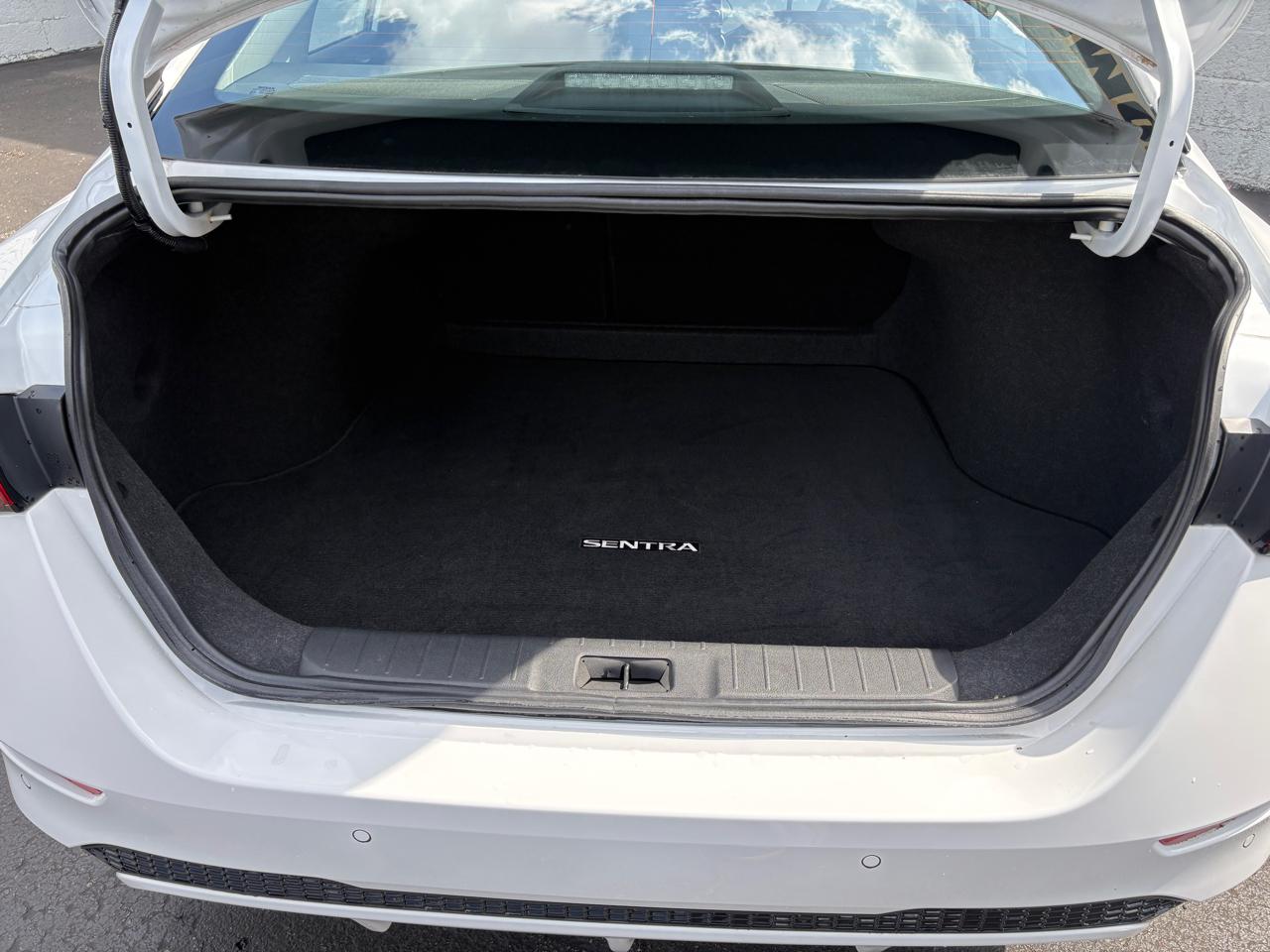 Nissan Sentra SV CVT 2024