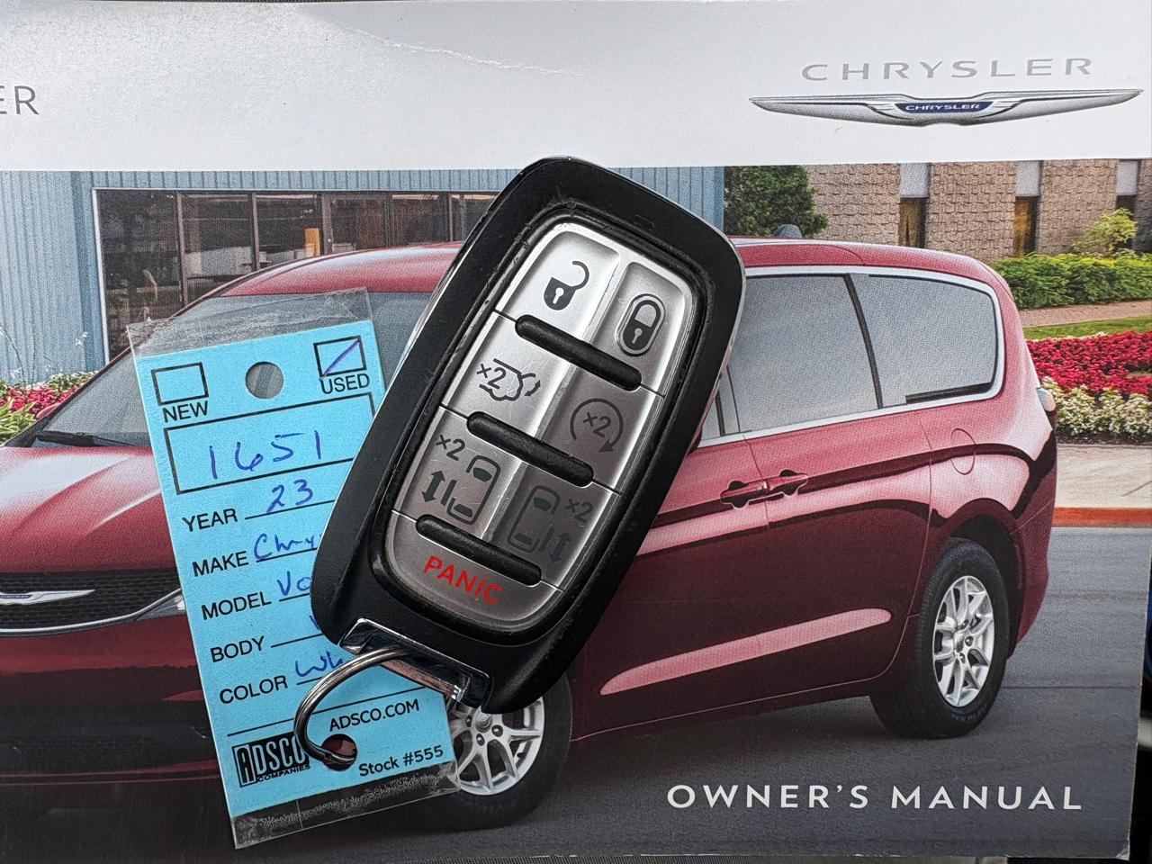 Chrysler Voyager LX FWD 2023