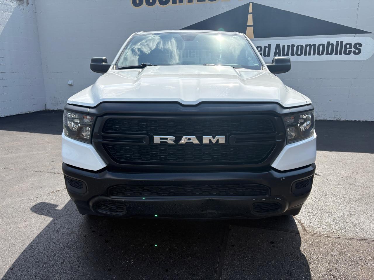 RAM 1500 Tradesman 4x4 Quad Cab 6'4" Box 2023