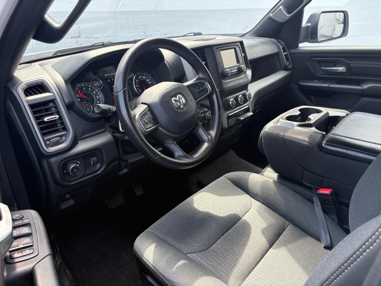 RAM 1500 Tradesman 4x4 Quad Cab 6'4" Box 2023