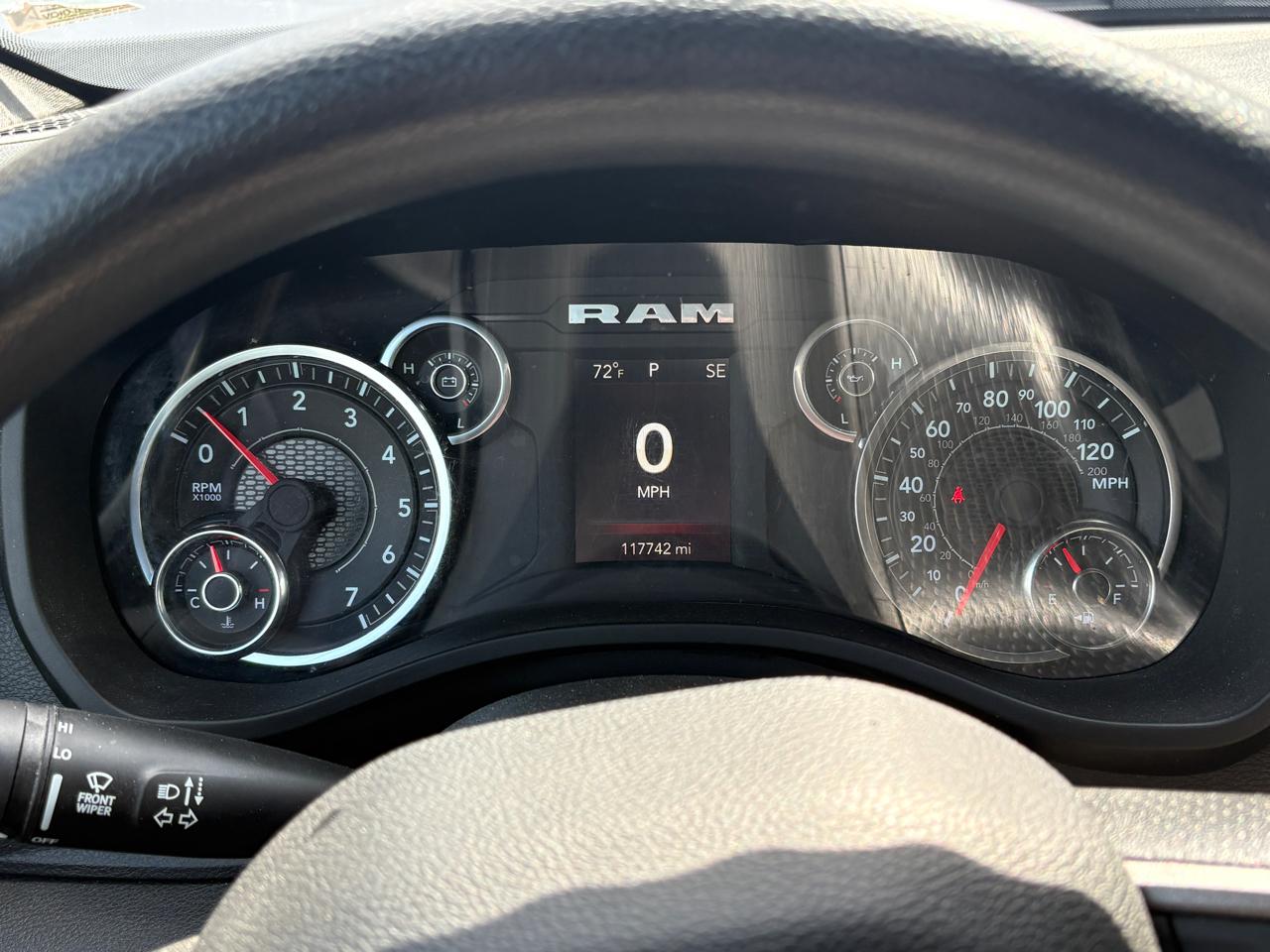 RAM 1500 Tradesman 4x4 Quad Cab 6'4" Box 2023