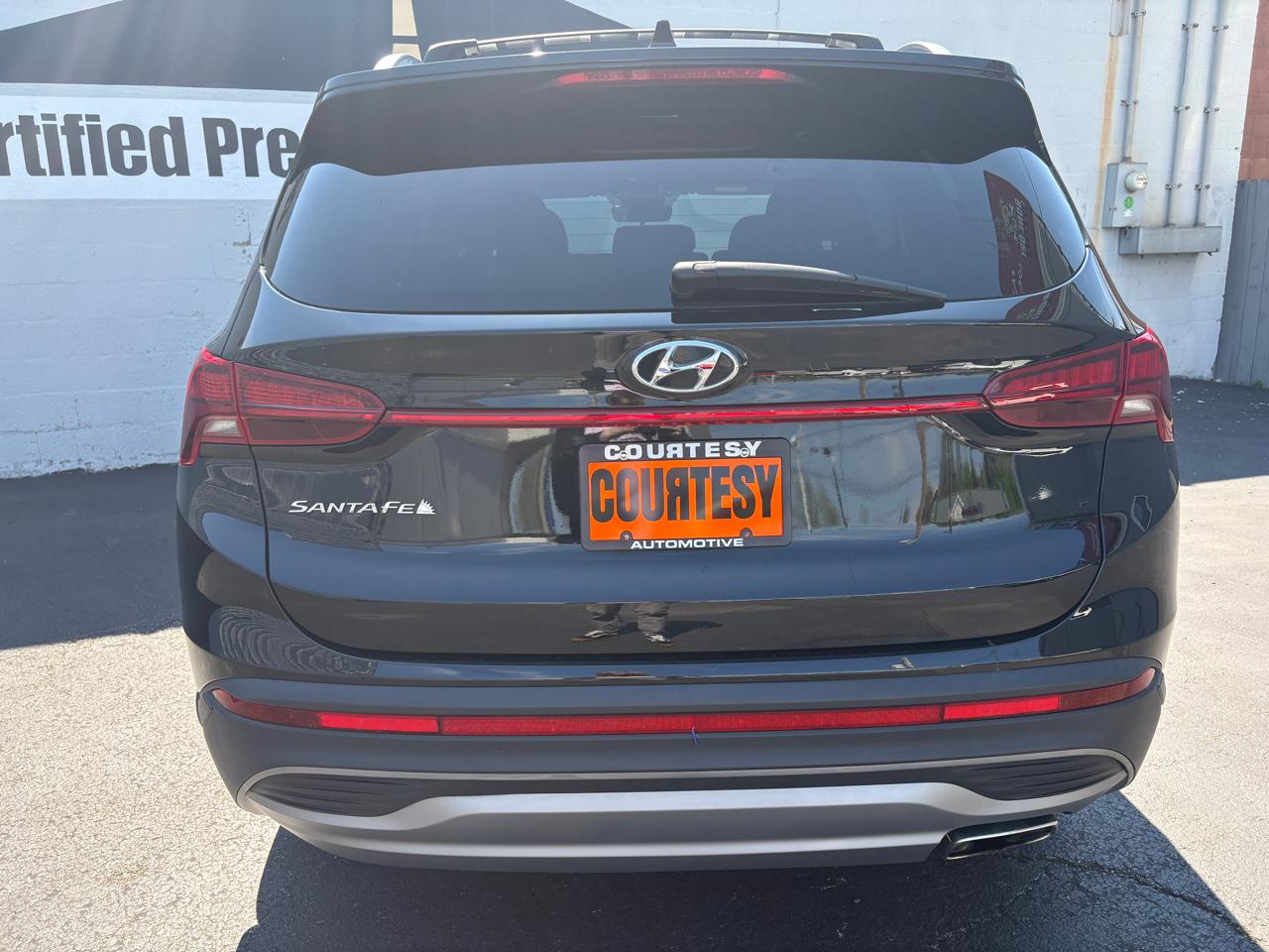 Hyundai Santa Fe SEL FWD 2023