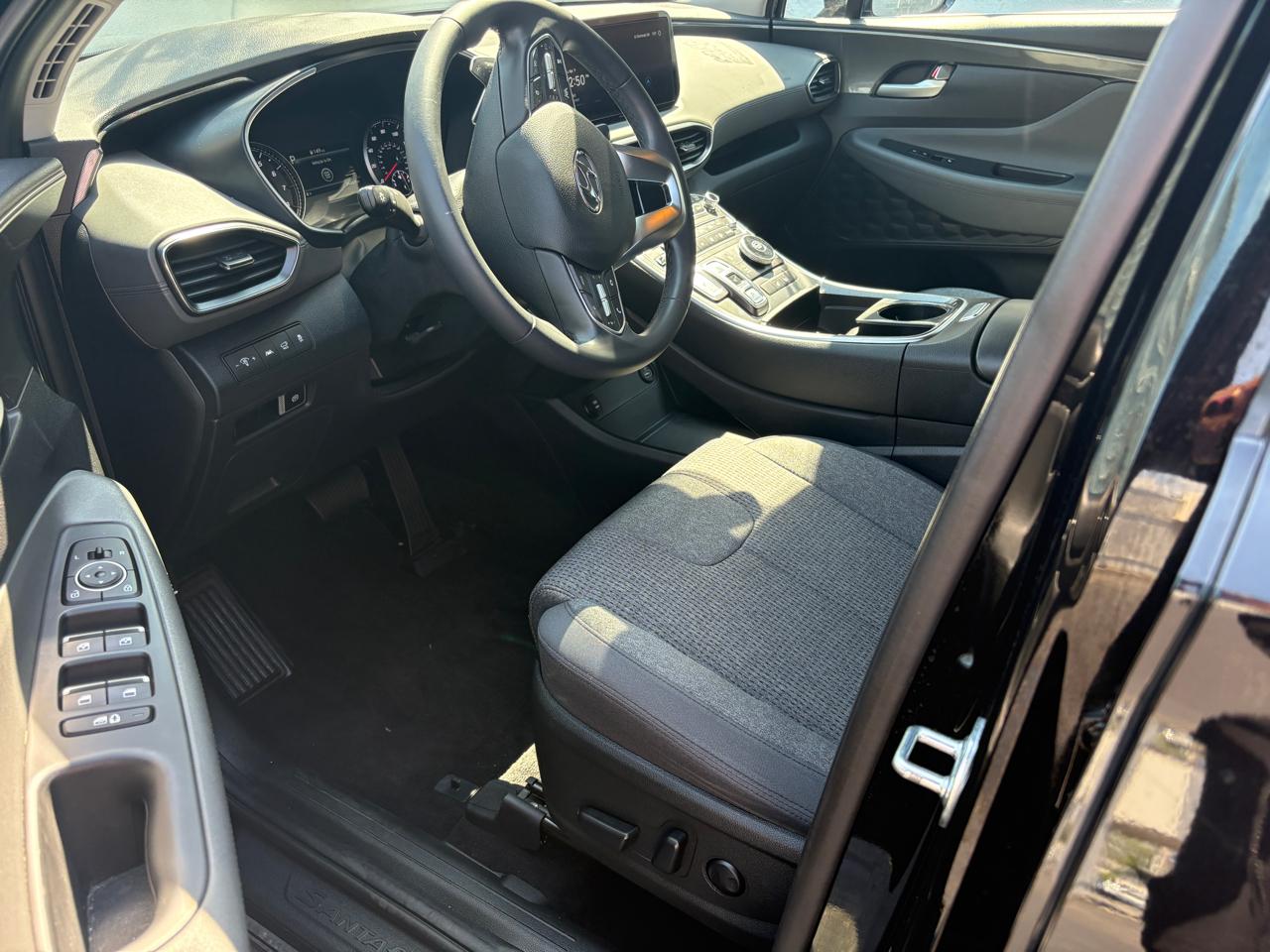 Hyundai Santa Fe SEL FWD 2023