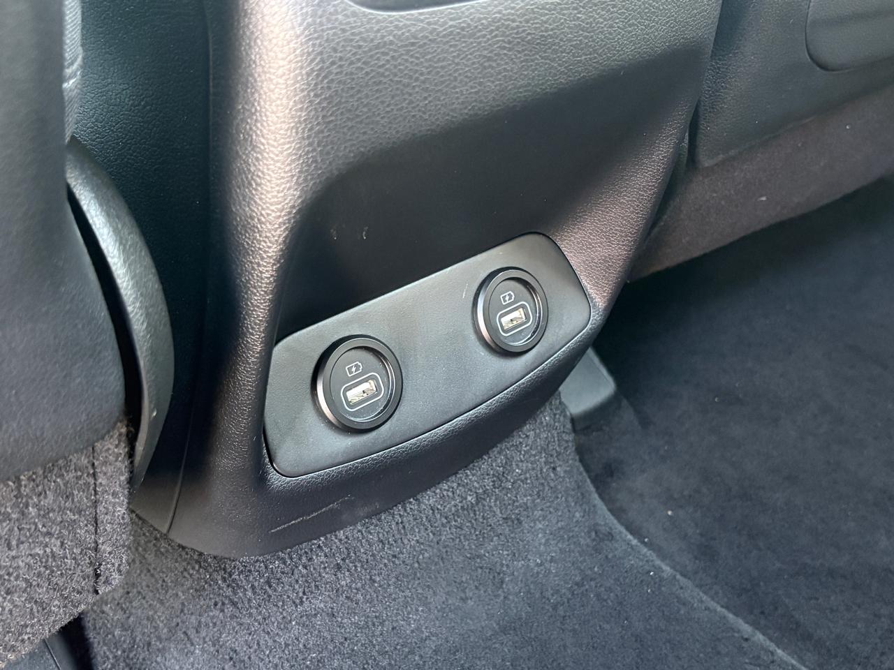 Hyundai Santa Fe SEL FWD 2023