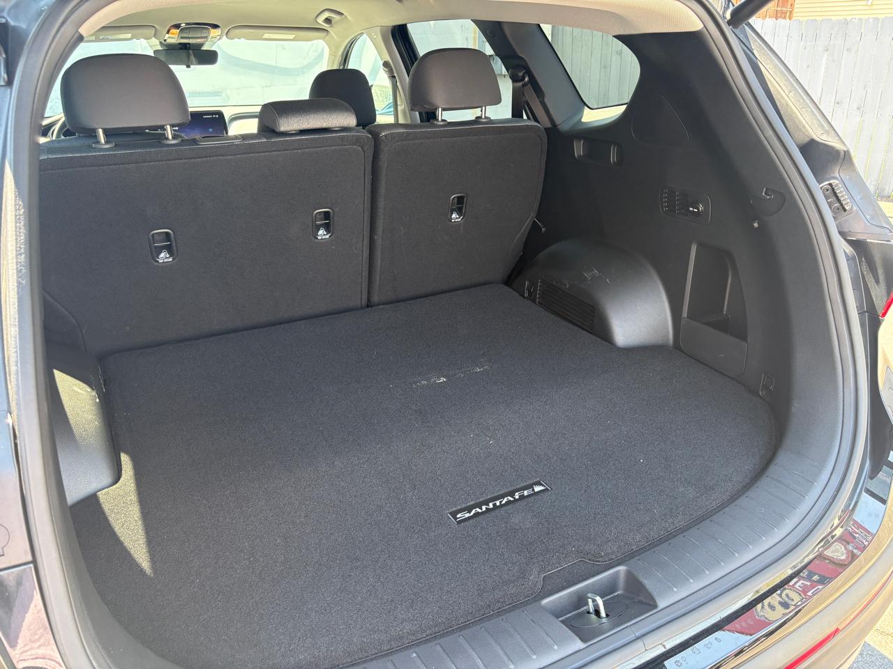 Hyundai Santa Fe SEL FWD 2023