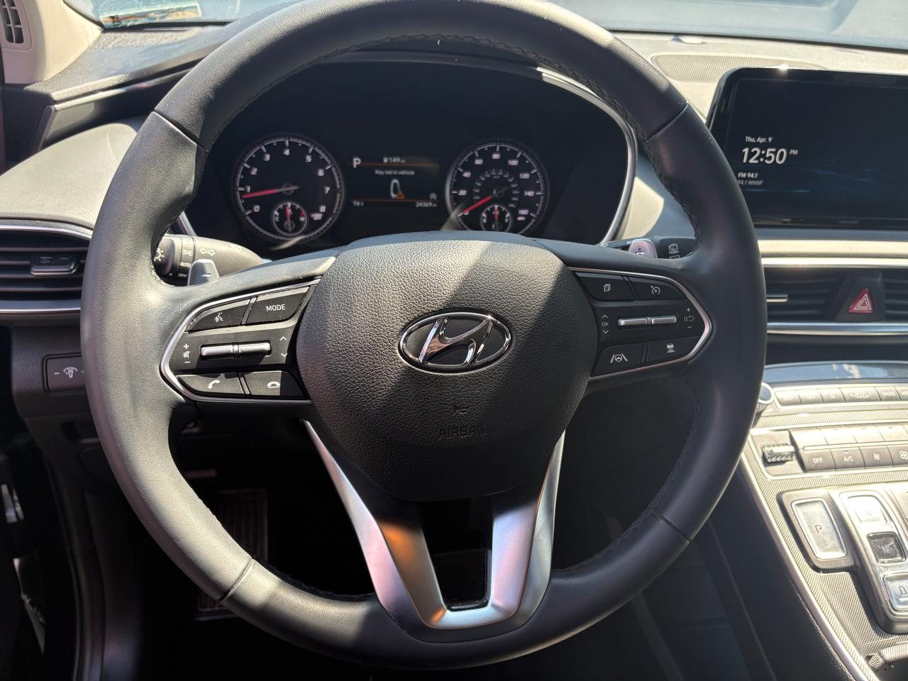 Hyundai Santa Fe SEL FWD 2023