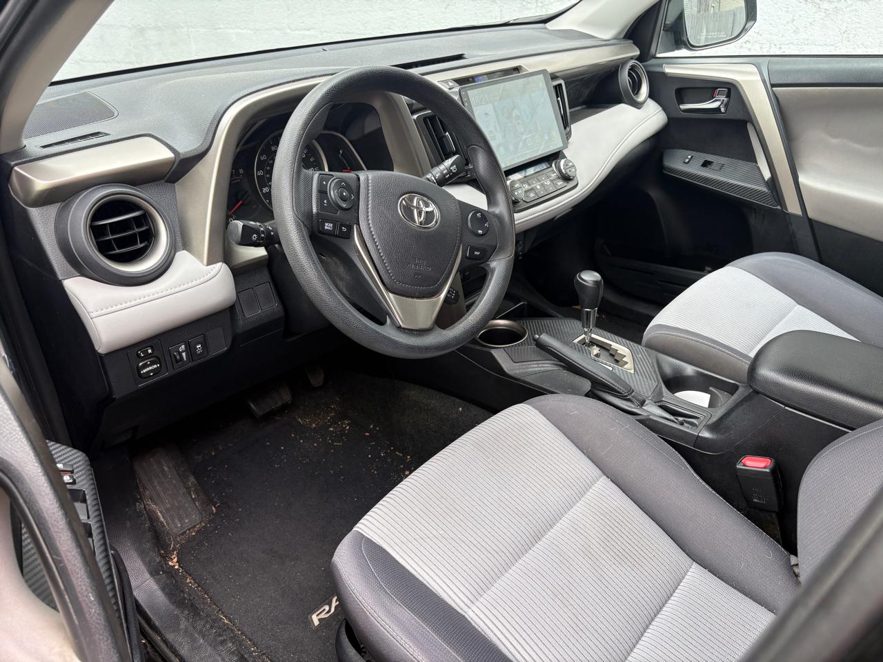 Toyota RAV4 FWD 4dr XLE (Natl) 2014