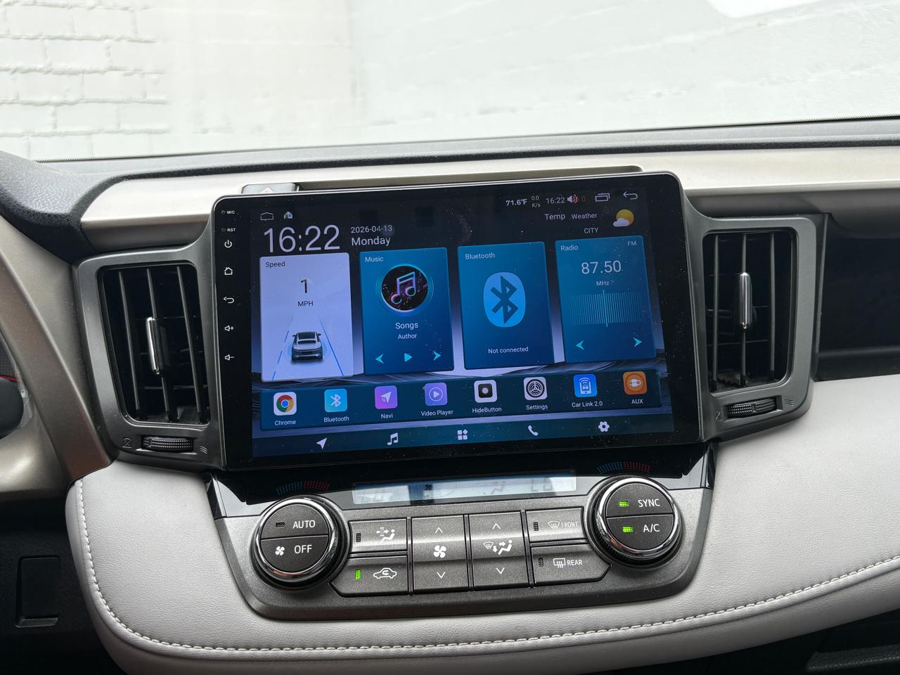 Toyota RAV4 FWD 4dr XLE (Natl) 2014