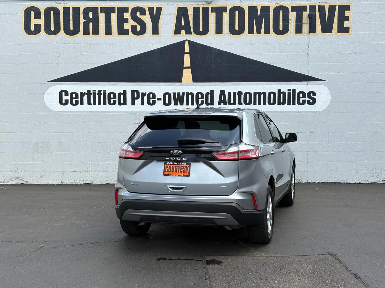 Ford Edge SEL AWD 2024