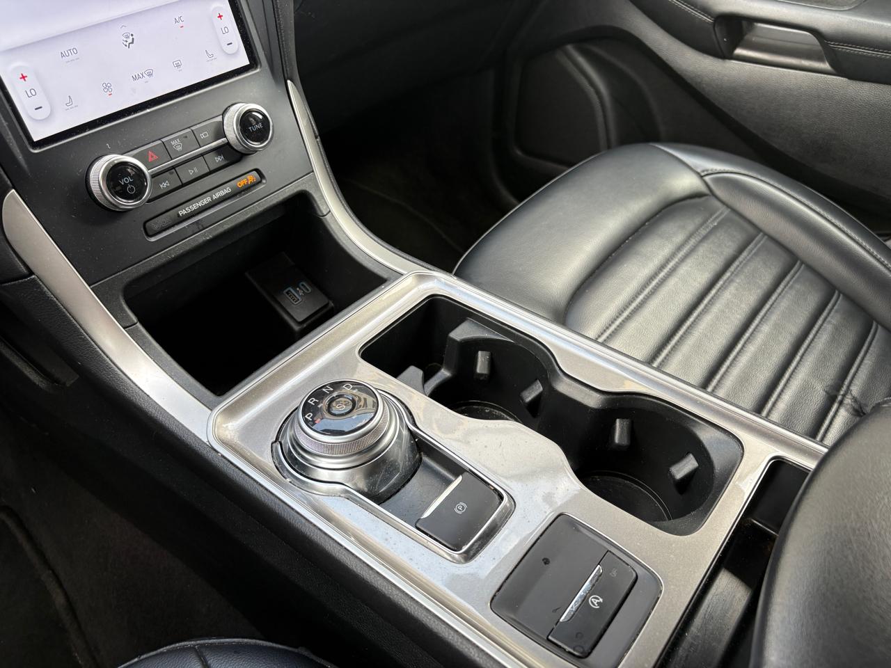 Ford Edge SEL AWD 2024