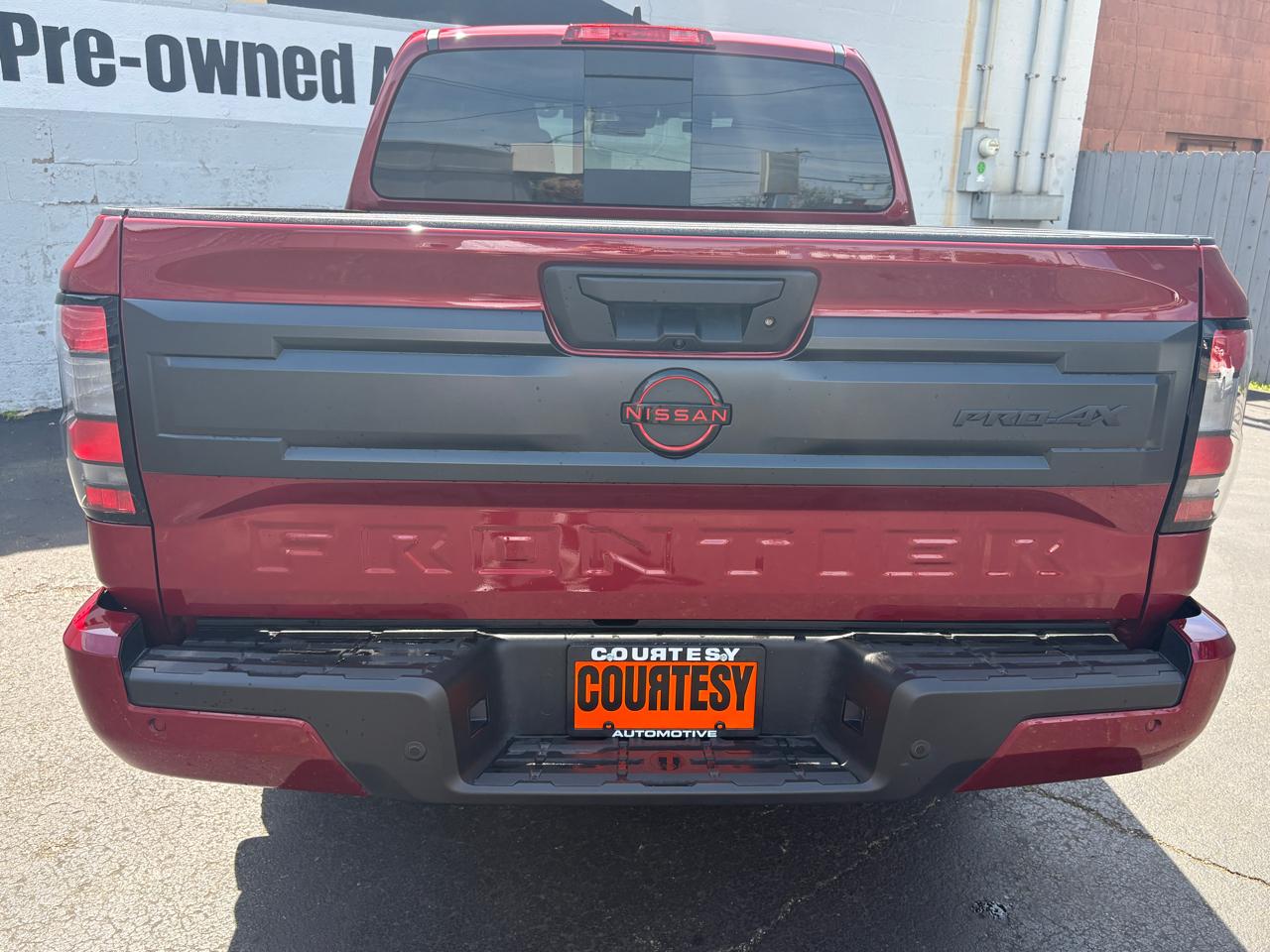 Nissan Frontier Crew Cab 4x4 PRO-4X 2025