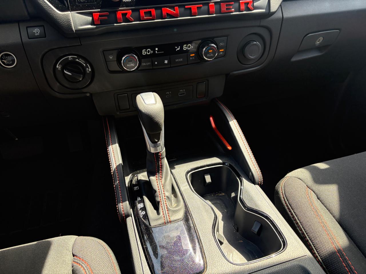 Nissan Frontier Crew Cab 4x4 PRO-4X 2025