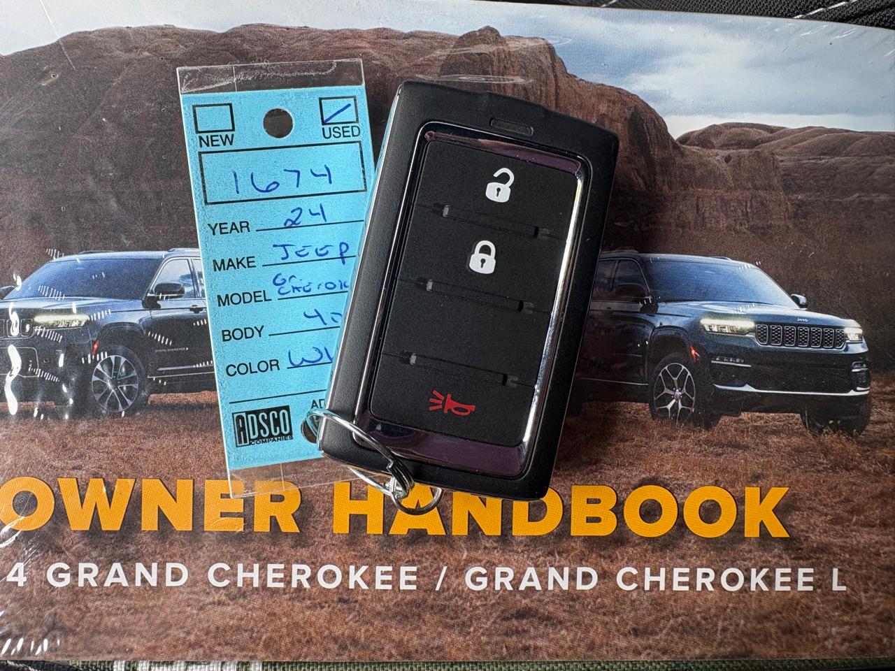 Jeep Grand Cherokee L Laredo 4x4 2024