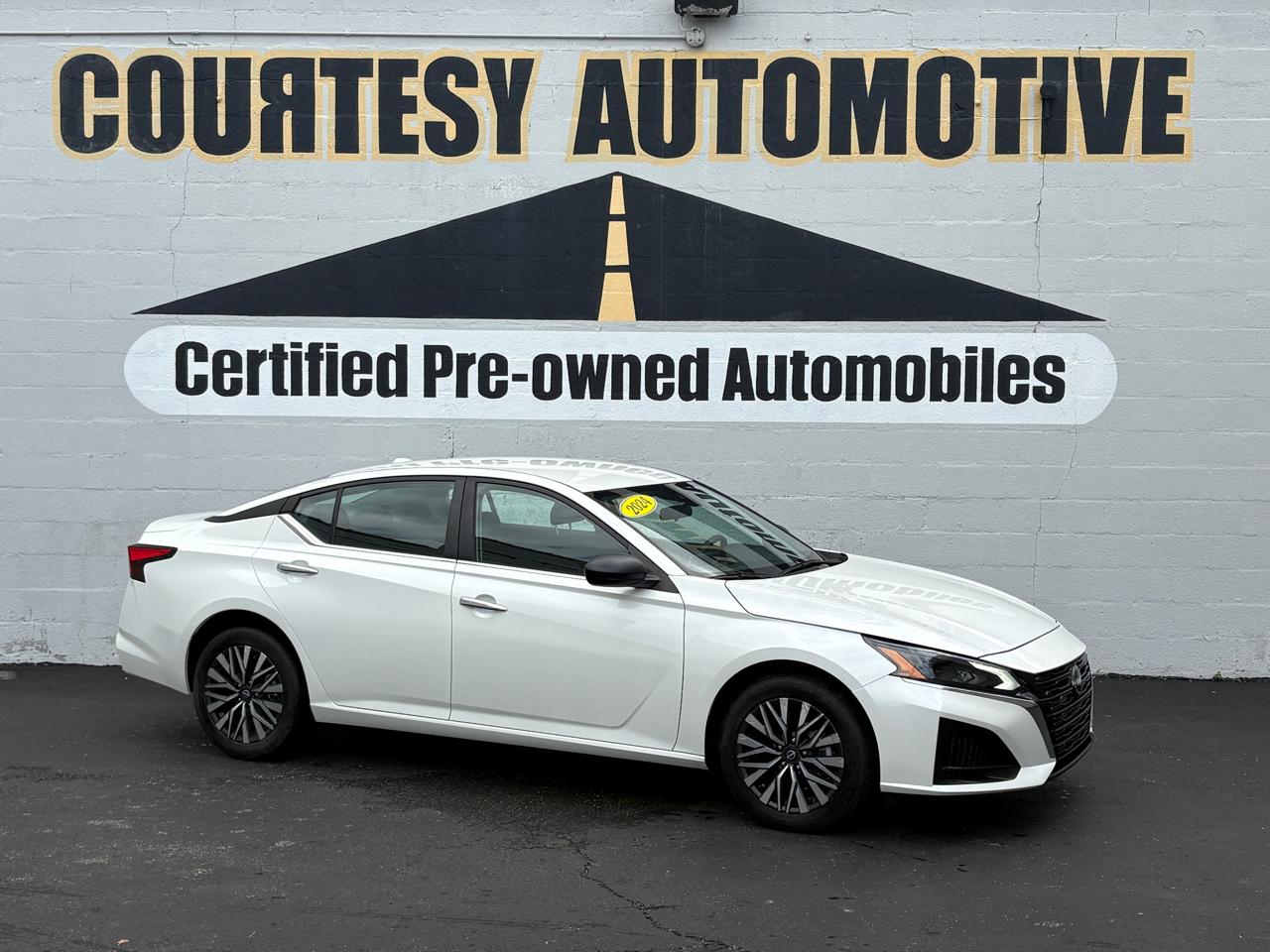 Nissan Altima 2.5 SV AWD Sedan 2024