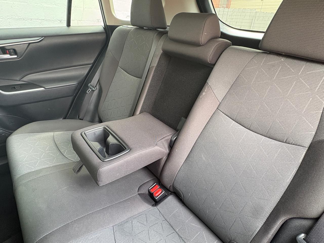 Toyota RAV4 XLE AWD (Natl) 2025