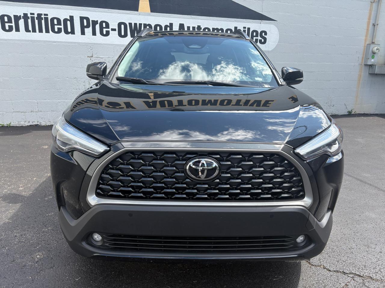Toyota Corolla Cross XLE 2WD (Natl) 2025