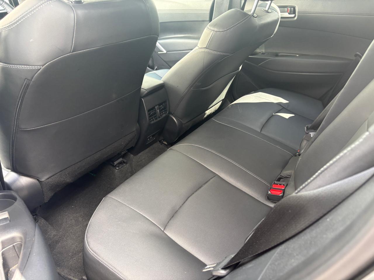 Toyota Corolla Cross XLE 2WD (Natl) 2025