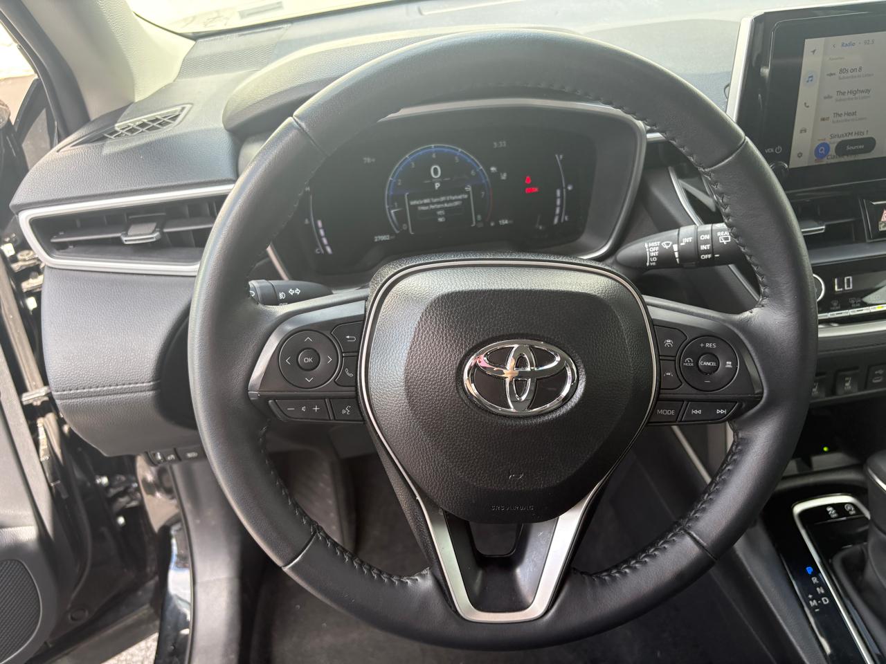 Toyota Corolla Cross XLE 2WD (Natl) 2025