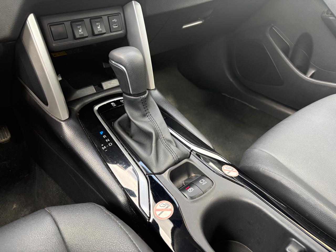 Toyota Corolla Cross XLE 2WD (Natl) 2025